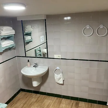 Apiedesierra Granada *